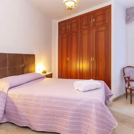 Beautiful In With Kitchenette Apartment